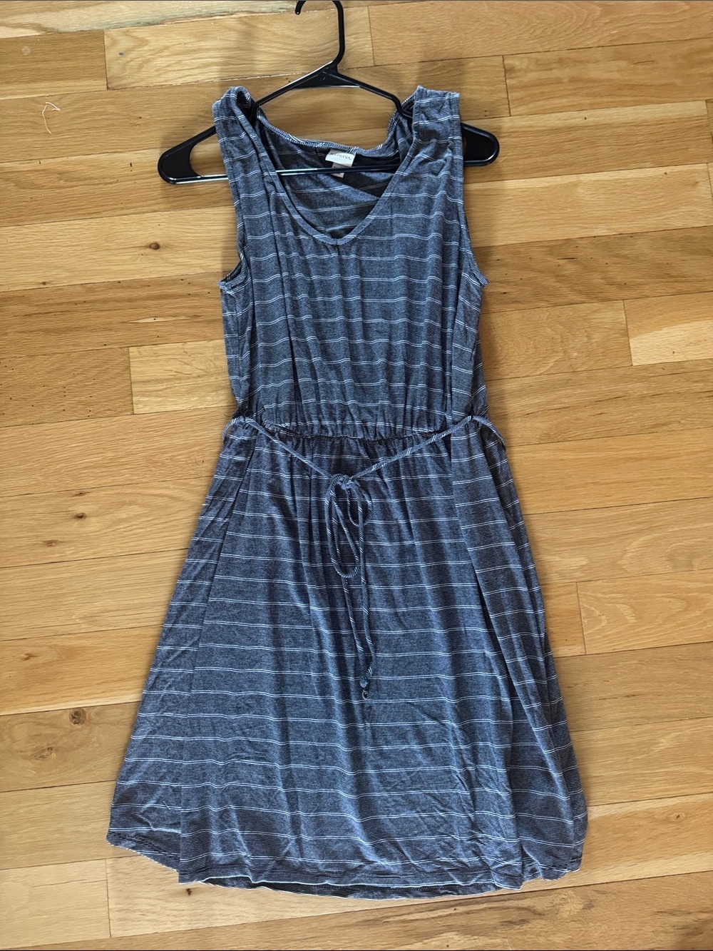 Casual Sleeveless Striped Tie-Waist Dress - Black/white